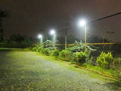 BEAM All in one solar street lights good for outdoor lighting