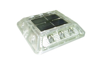 Solar stud light