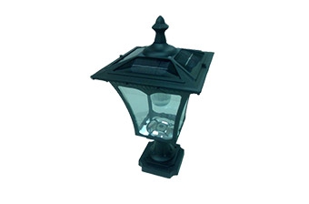 Classic style solar garden light